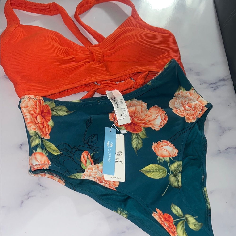 Cupshe Orange and Floral Two-Piece Swimsuit Med